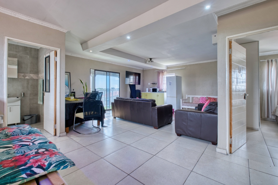 5 Bedroom Property for Sale in Fairview Eastern Cape